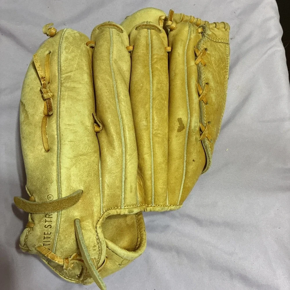 Wilson‎ Ron Cey Pro Style Grip Tight Pocket Dual Hinge A2130 glove